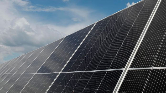 250903-Convocatoria-para-desarrollar-comunidades-energeticas-innovadoras-con-inversion-de-11000-millones-1280