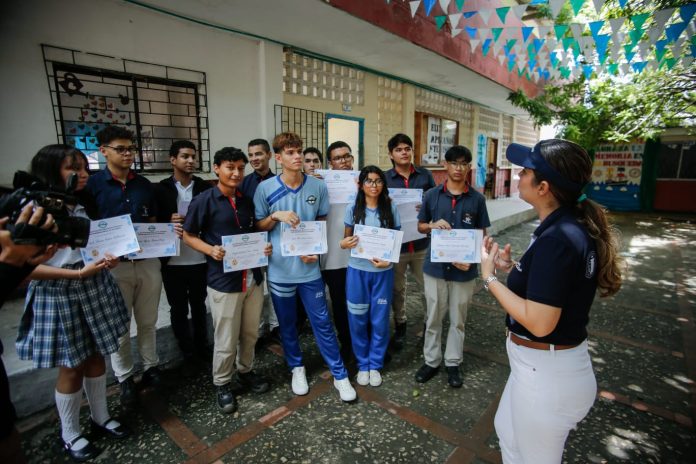 33a0e8f9-4ad1-4a33-a424-7794c4a7d6f7