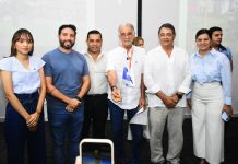 Gobernador Verano comparte con el sector turístico la Bandera Azul que distingue a Salinas del Rey