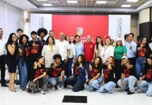 70 jóvenes protagonizan puesta en escena que promueve la salud mental preventiva en los atlanticenses