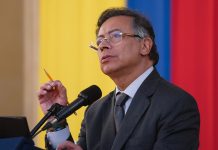 «Le aviso al país que comenzaremos a bajar el precio de la gasolina» : presidente Petro