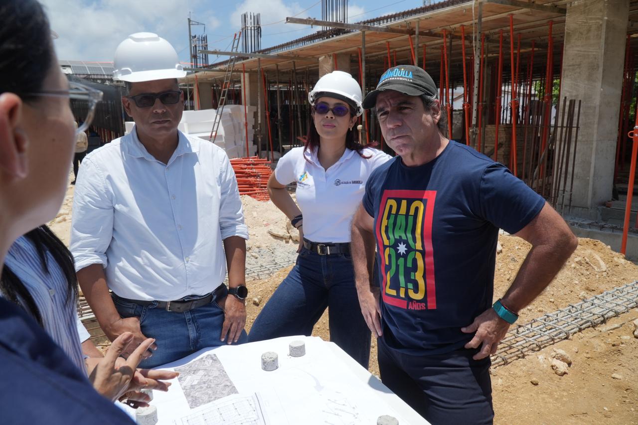 Alcalde Char inspeccionó las obras de la Institución Educativa Distrital del Desarrollo Humano y Cultural del Caribe