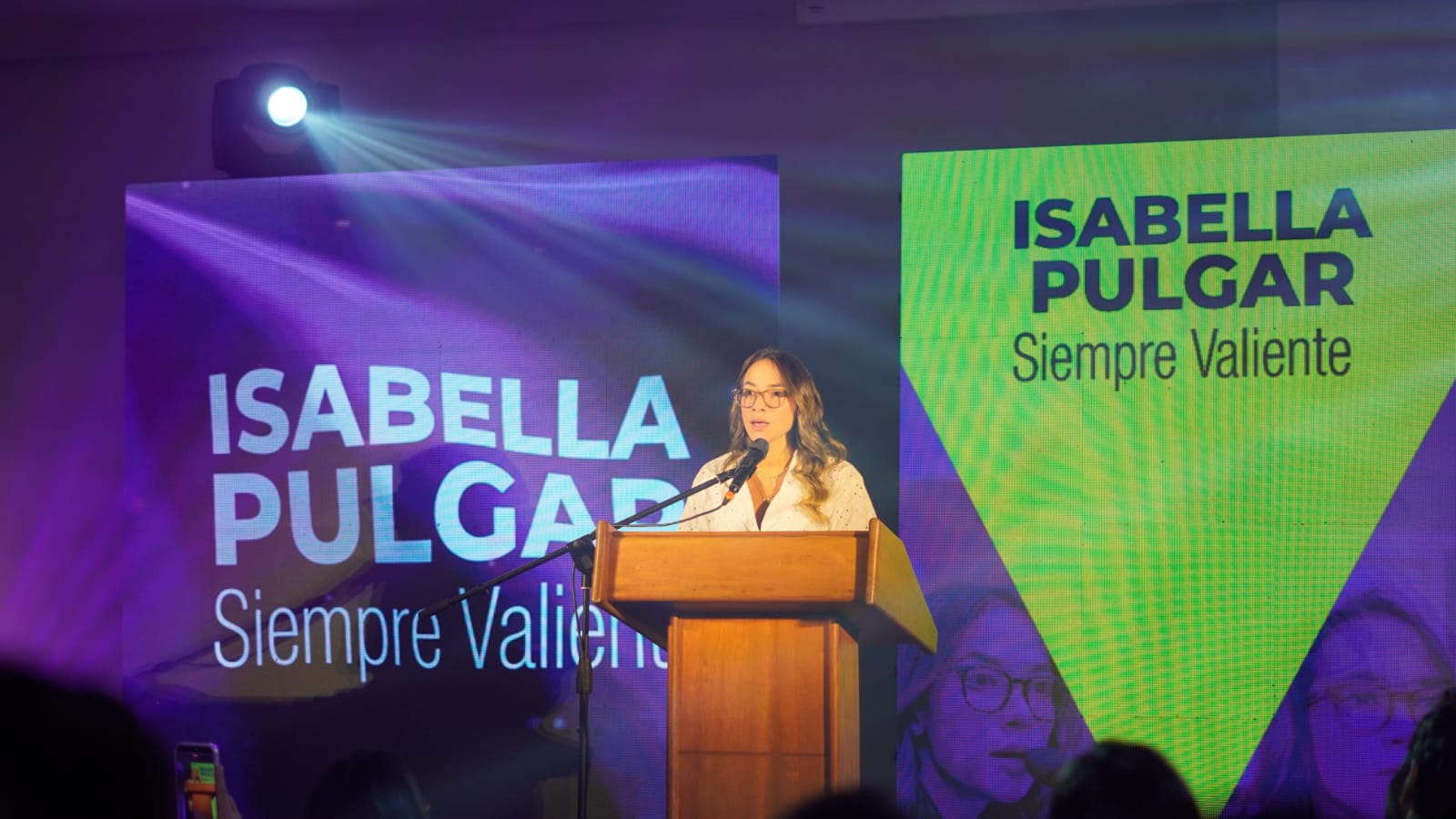Isabella Pulgar Mota renuncia a su curul en la Asamblea del Atlántico