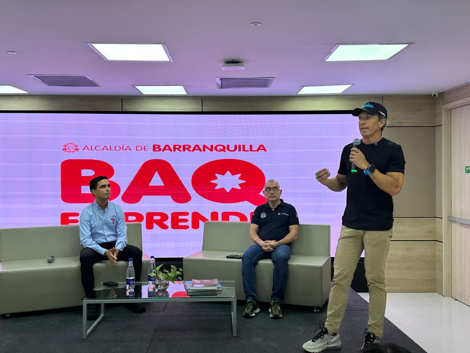 Con más de 1.350 beneficiarios, BAQ Emprende impulsa capacidades de unidades productivas locales